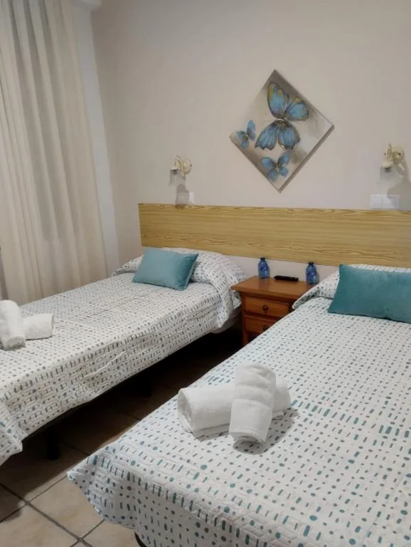 Habitación Doble - 2 camas — Hostal Royuela