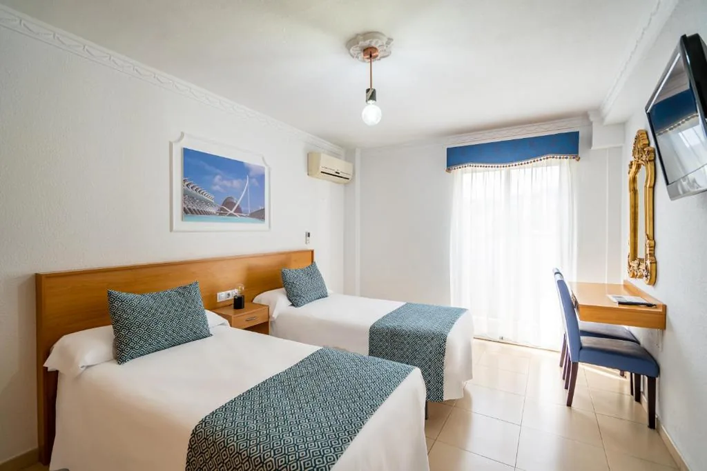 Doppelzimmer – 1 oder 2 Betten — Hostal RR Feria by Beleret