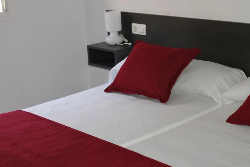 Habitación Doble - 2 camas — Hostal Rte. Casa Miguel