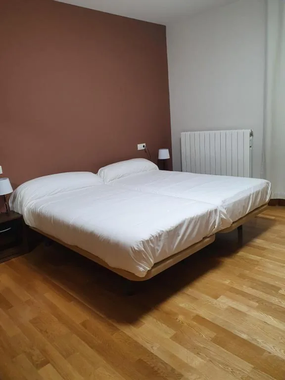 Barrierefreies Doppelzimmer mit 2 Betten — Hostal Rural 18 de Abril