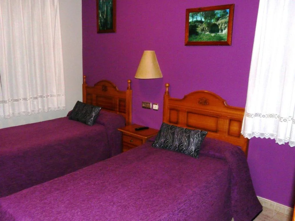 Habitación Doble - 2 camas — Hostal Rural Casa Castro