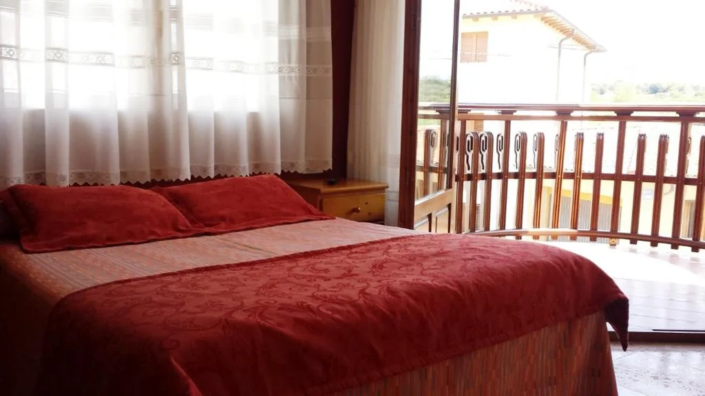 Habitación Doble con balcón — Hostal Rural Casa Castro