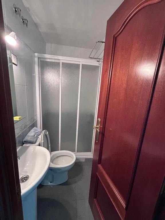 Camera doppia con bagno privato — Hostal Rural Dos Hermanos