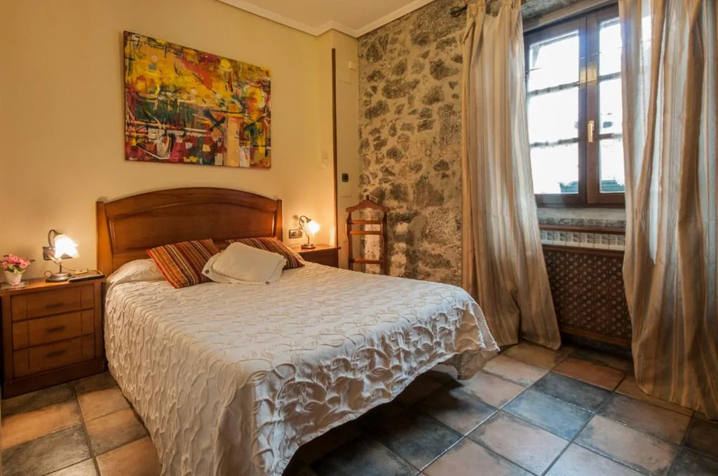 Camera doppia Standard — Hostal Rural Elosta