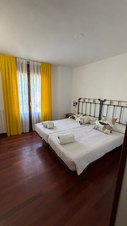 バルコニー付きツインルーム — Hostal rural en el Cañón del Río Lobos