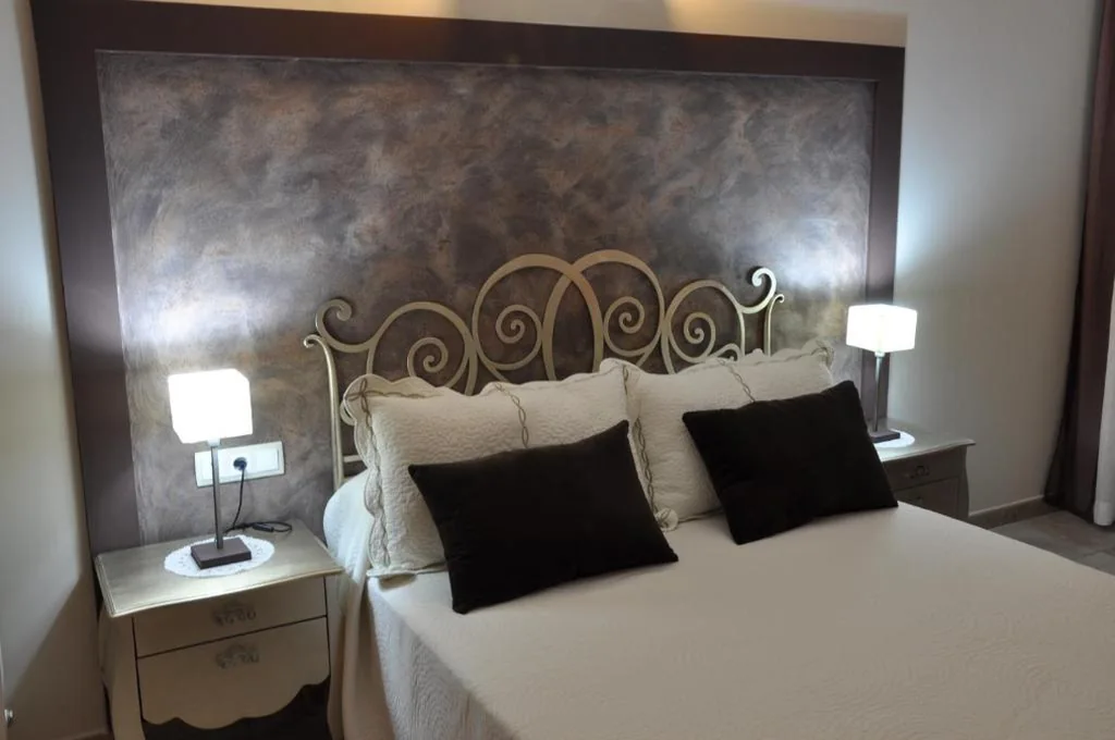 Chambre supérieure - 1 grand lit — Hostal Rural Letur