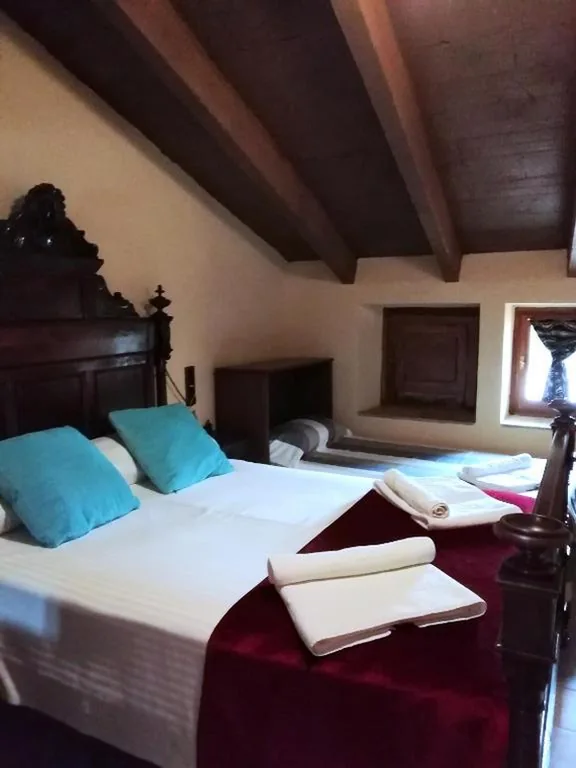 Chambre Triple — Hostal Rural Mas Blanc