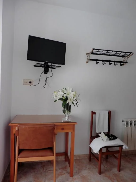 Habitación Doble - 1 o 2 camas — Hostal Rural Montual
