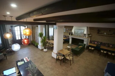 Hostal Rural Santa Habitaciones Aldea del Rocío — 写真 4