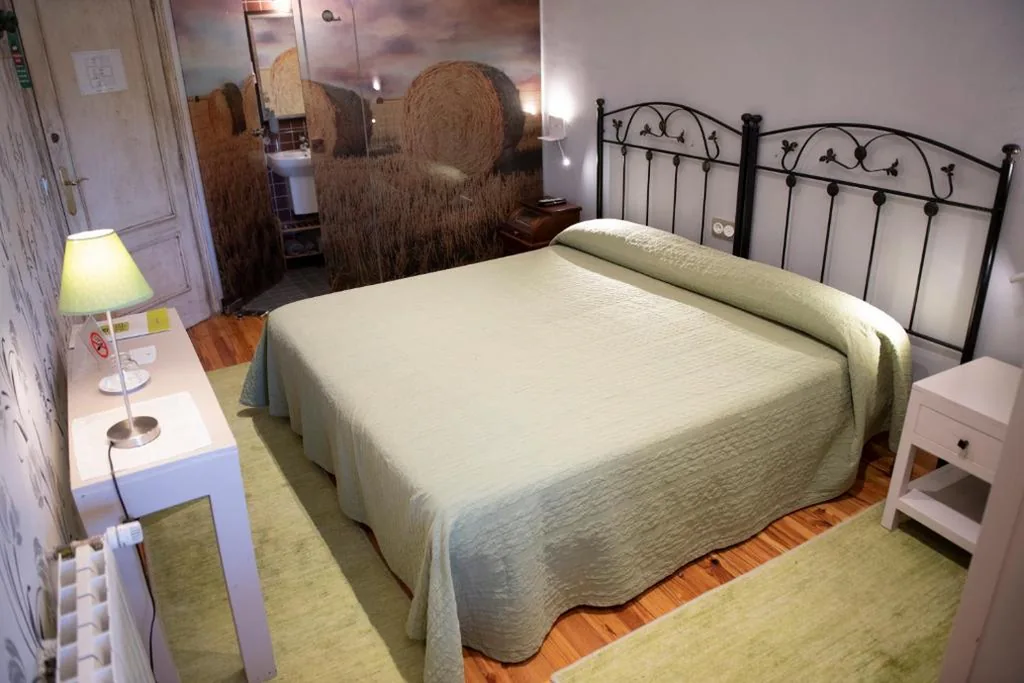 Doppelzimmer — Hostal Rural Txapi Txuri Logis Hotels