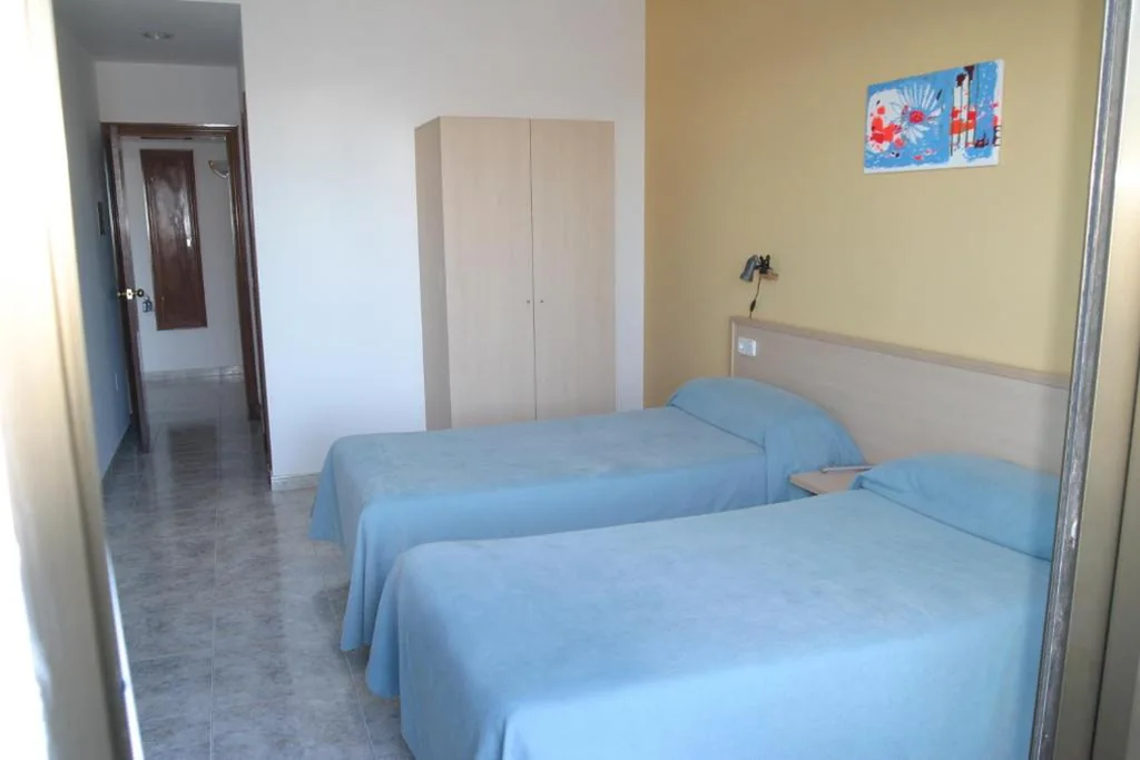 Doppelzimmer – 1 oder 2 Betten — Hostal Sa Prensa