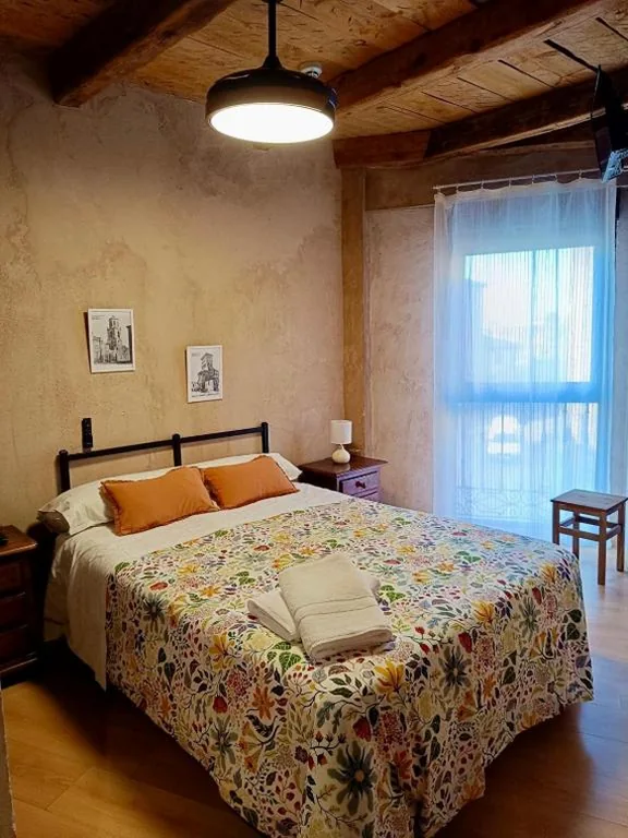 Doppelzimmer mit eigenem Bad — Hostal Sahagún