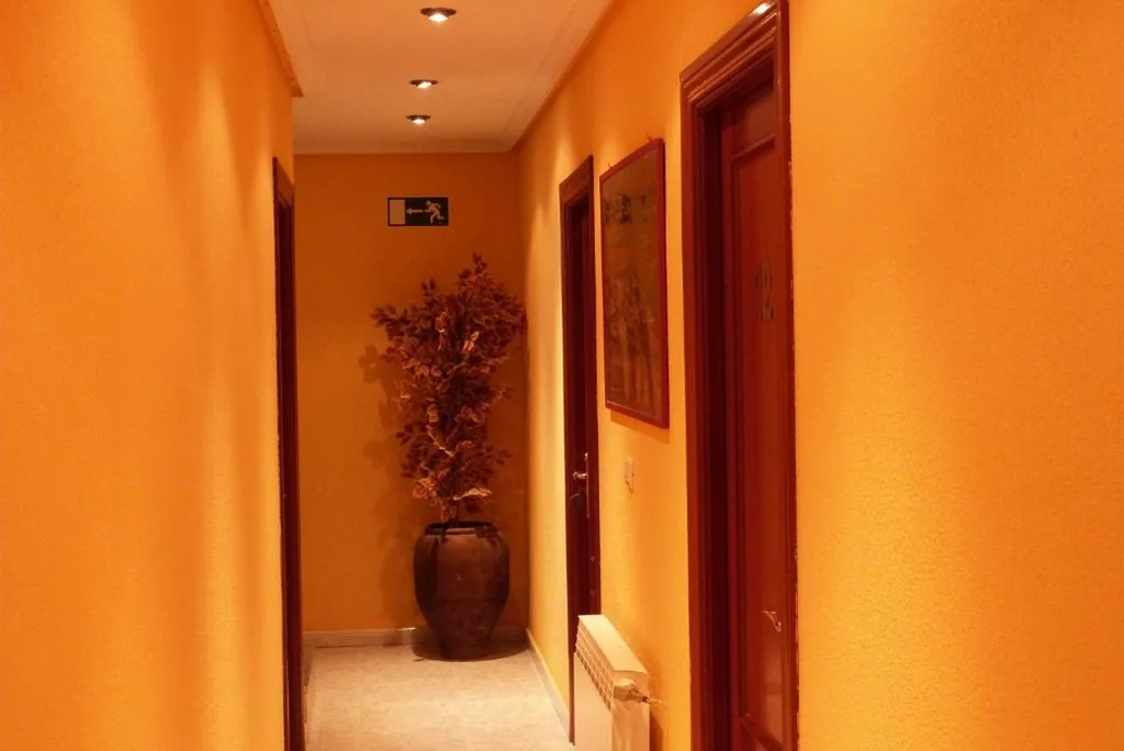 Habitación Individual — Hostal Sali