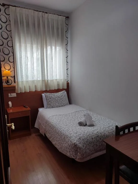 Habitación Individual — Hostal Salomé