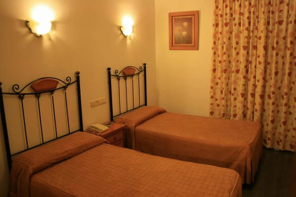 ダブルルーム（ベッド1台または2台） — Hostal San Andres
