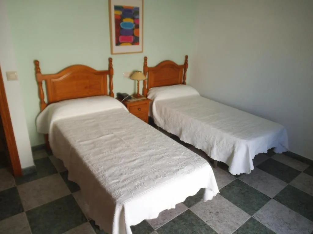 Habitación Doble - 2 camas — Hostal San Andrés