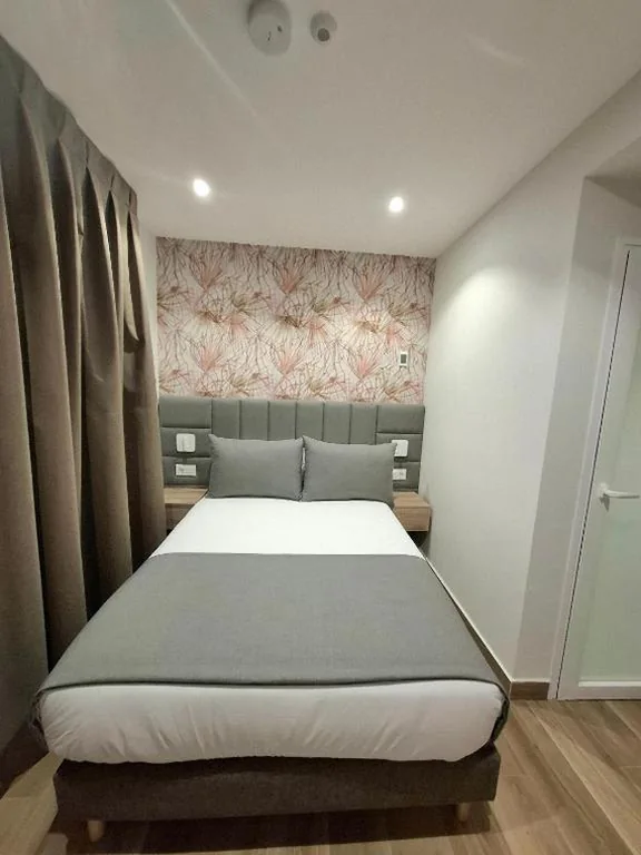 Habitación Doble adaptada para personas con movilidad reducida — Hostal San Blas