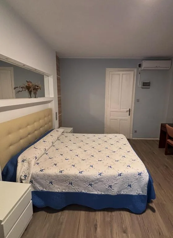 Doppelzimmer mit eigenem Bad – 1 oder 2 Betten — Hostal San Juan Oyarbide Tolosa