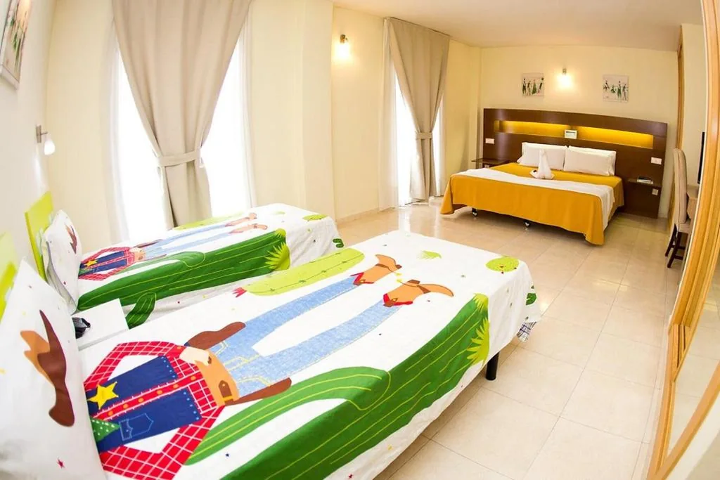 Habitación Familiar Superior — Hostal San Marcos