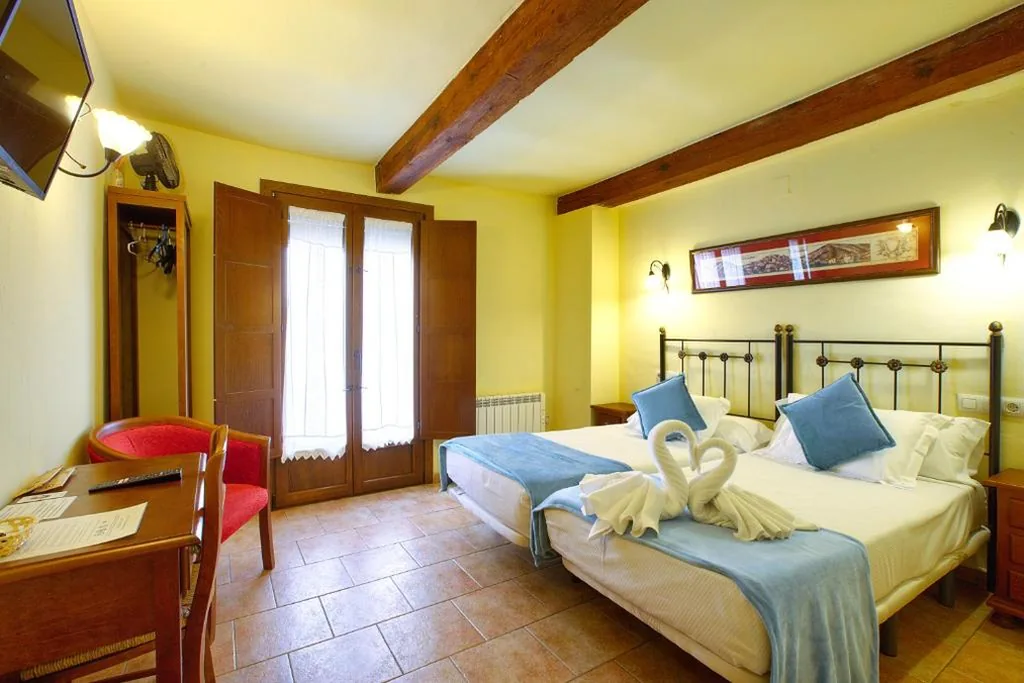 Habitación Doble - 1 o 2 camas — Hostal San Pedro