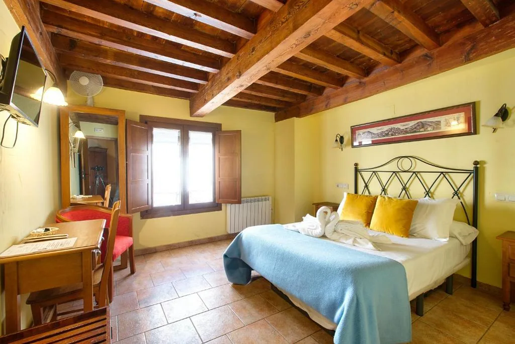 Habitación Doble — Hostal San Pedro