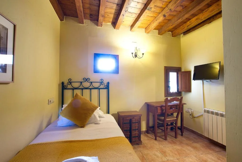 Habitación Individual — Hostal San Pedro