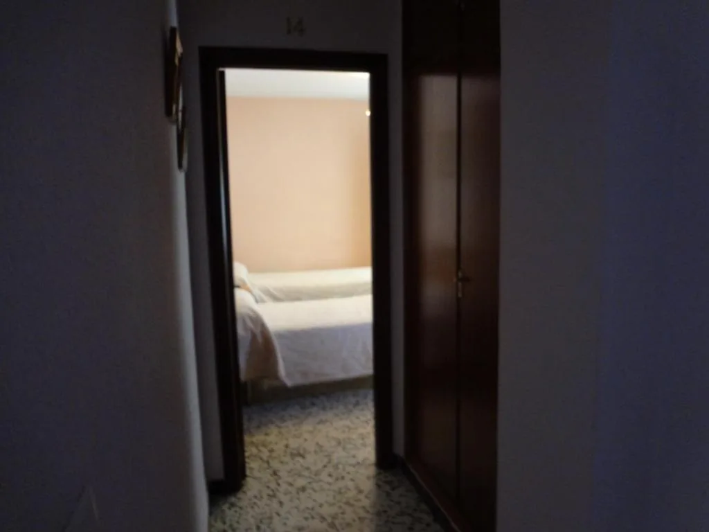 ツインルーム（バルコニー付き） — Hostal San Pedro