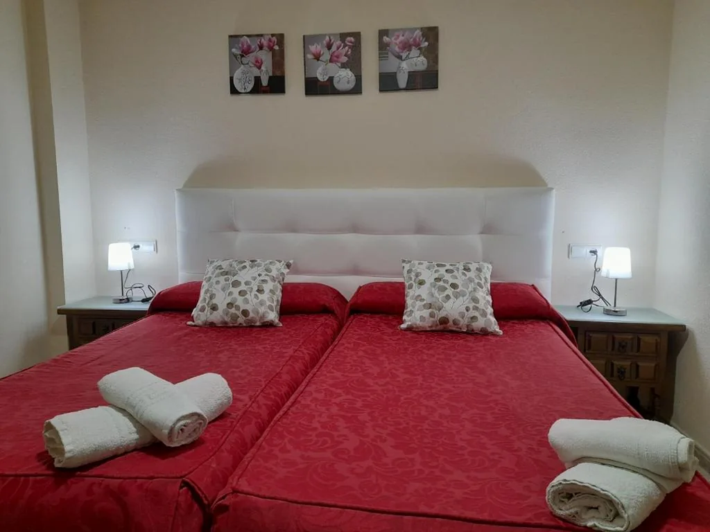 Camera doppia Comfort - 1 o 2 letti — Hostal San Roque