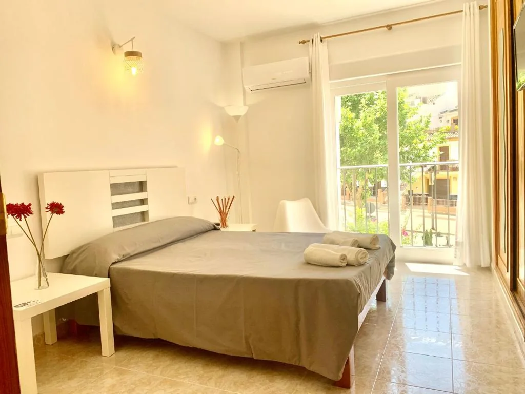 Habitación Doble — Hostal Sango Sierra de las Nieves