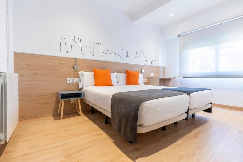 Camera matrimoniale Comfort con vista sulla città — Hostal Sans