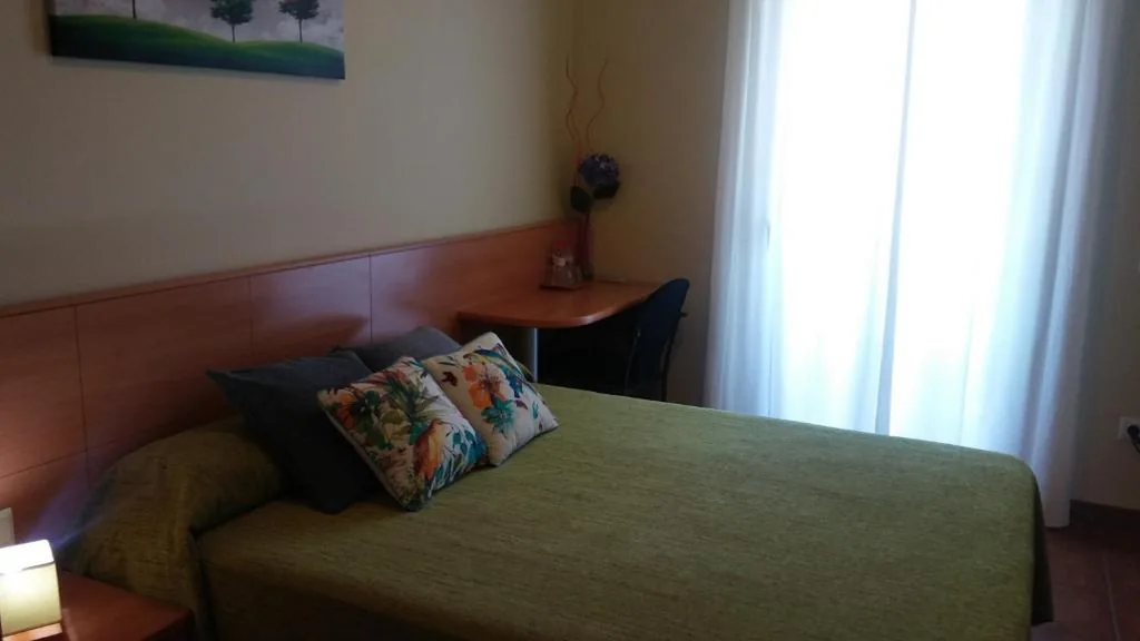 ダブルルーム - ベッド1台または2台 — Hostal Sant Roc