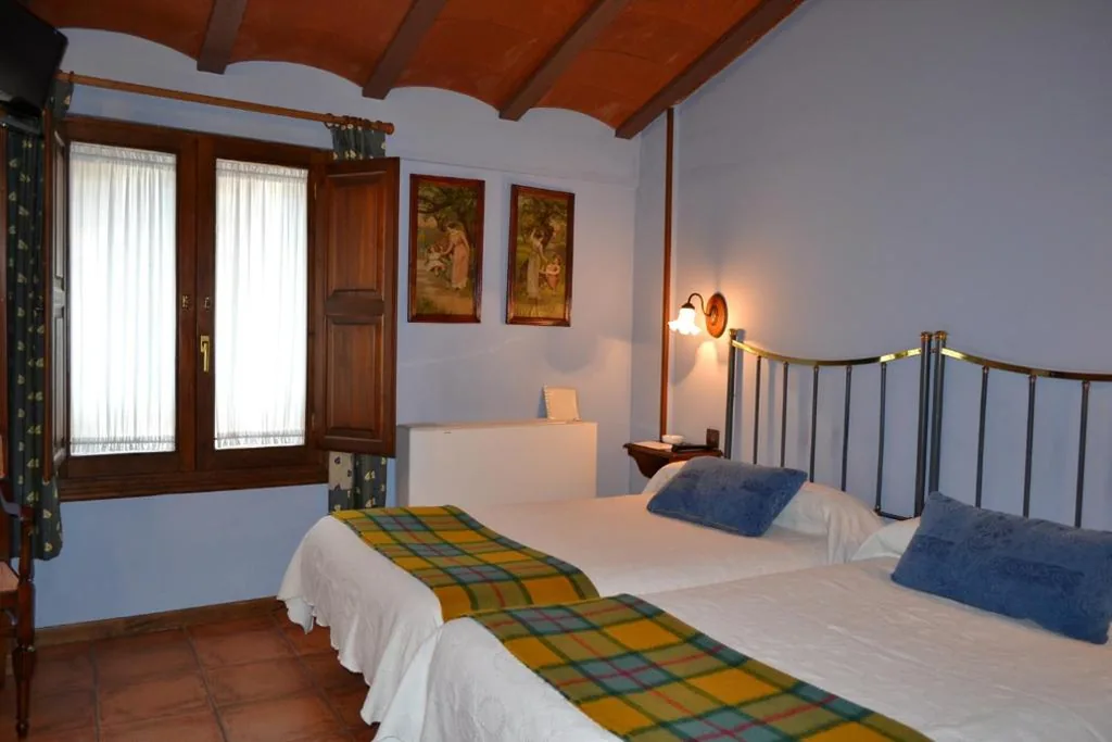 Camera quadrupla — Hostal Santa Agueda