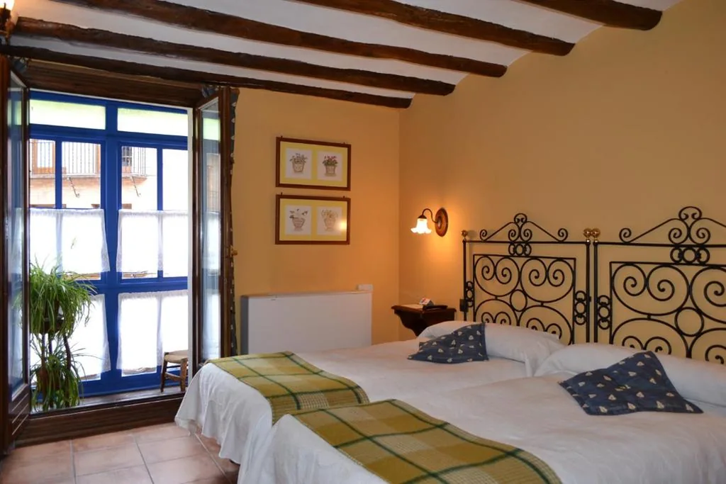 Camera tripla — Hostal Santa Agueda
