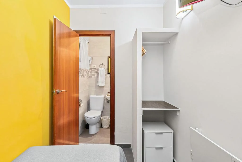 Habitación Individual Económica — Hostal Santa Ana