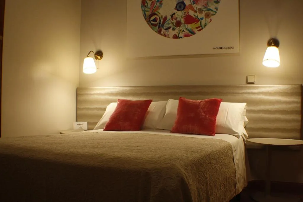 Habitación Doble - 1 o 2 camas — Hostal Santa Cruz