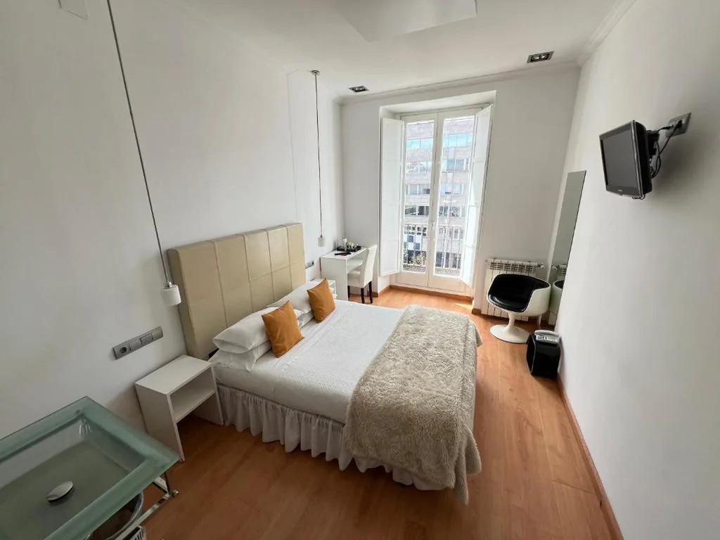 Quarto Duplo Superior — Hostal Santo Domingo