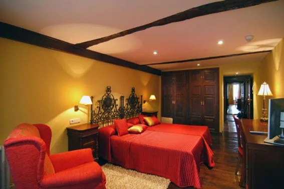 Standard-Doppelzimmer – 2 Betten — Hostal Santo Grial