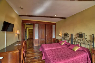 Hostal Santo Grial — Foto 4