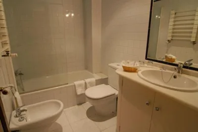 Hostal Santo Grial — Foto 7