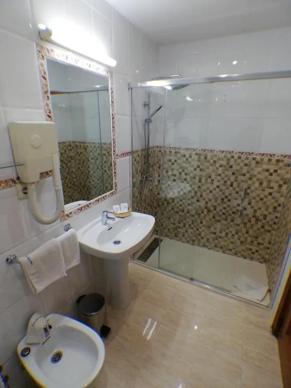 Camera singola ampia — Hostal Santo Tomé