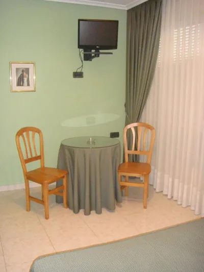 Hostal Serpol — Foto 10