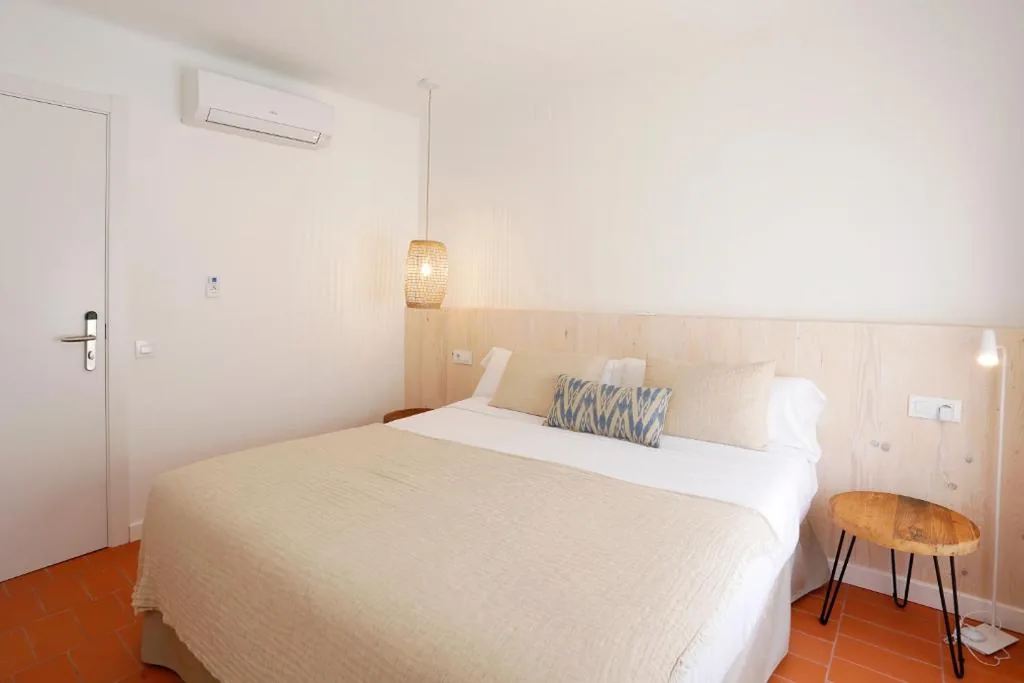 Tweepersoonskamer — Hostal Ses Negres