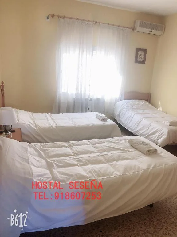 Habitación Triple — Hostal Seseña