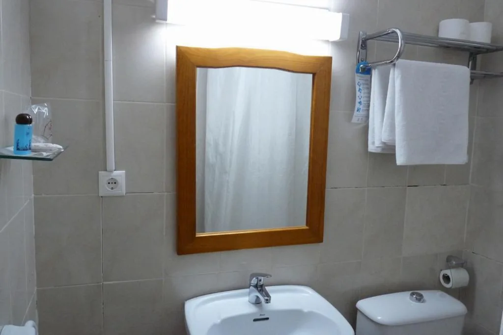 Camera tripla — Hostal Sierpes