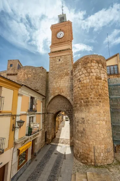 Hostal SIN RECEP24H Puerta de la Villa - Pet friendly & Restaurante — foto 8