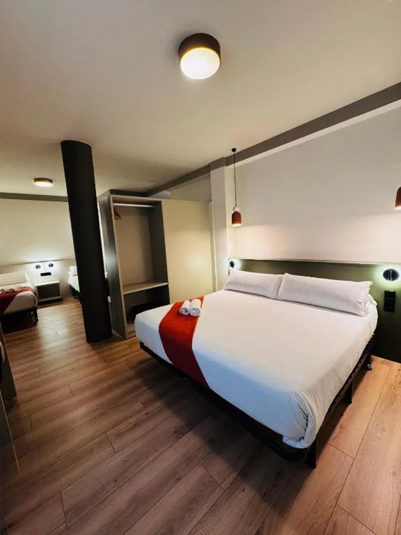 Camera quadrupla — Hostal Sol Square Madrid