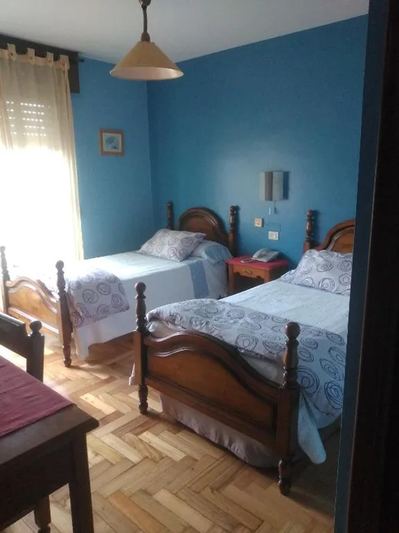 Camera Doppia con bagno privato — Hostal Solpor