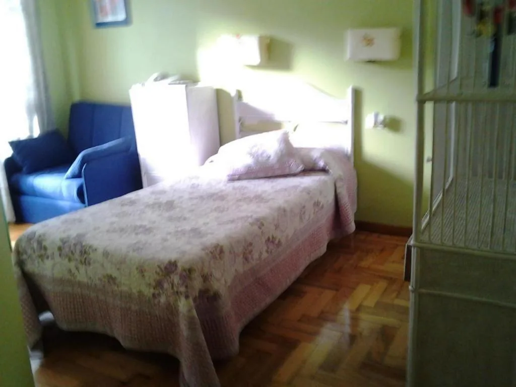 Camera Singola con bagno privato — Hostal Solpor