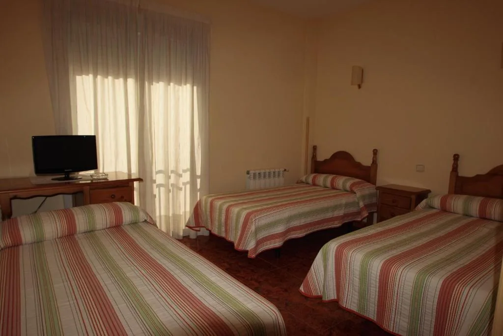 Camera tripla — Hostal Sunami