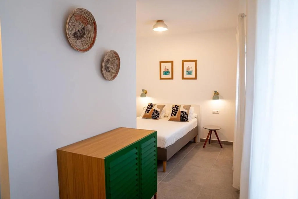 ダブルルーム・スーペリア — Hostal Tarantelo Conil